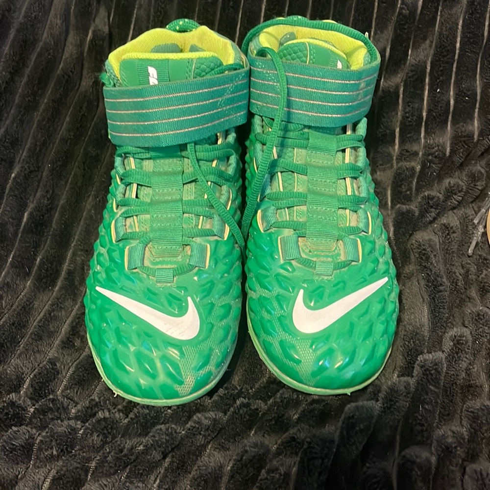 Mens nike force savage pro 2 in size 7.5